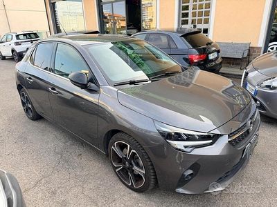 Usado Opel Corsa Elegance 101 CV (74 kW) 2020 Gris Utilitario
