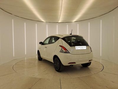 usata Lancia Ypsilon 1.0 FireFly 70cv S&S Hybrid GOLD