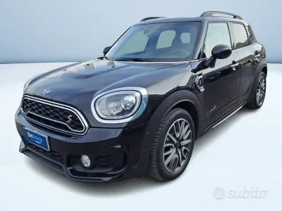 Begagnad Mini Cooper SD Countryman Hype 190 HK (139 kW) 2019 Svart SUV