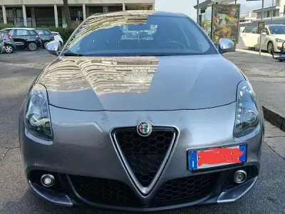 Usata Alfa Romeo Giulietta Super 120 CV (88 kW) 2017 Utilitaria