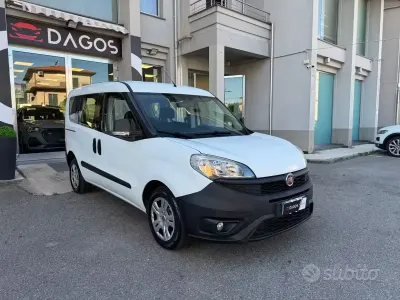 Usata Fiat Doblò 95 CV (69 kW) 2017 Bianco Monovolume
