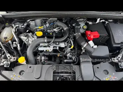 Usata Renault Captur Techno 91 CV (66 kW) 2023 Grigio scuro SUV