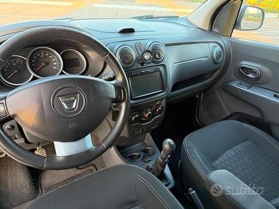 Usata Dacia Lodgy 109 CV (80 kW) 2017 Bianco Monovolume