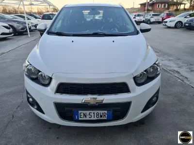 Usata Chevrolet Aveo 95 CV (69 kW) 2012 Bianco
