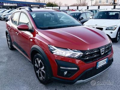 Usata Dacia Sandero Stepway 100 CV (73 kW) 2022 Rosso Berlina