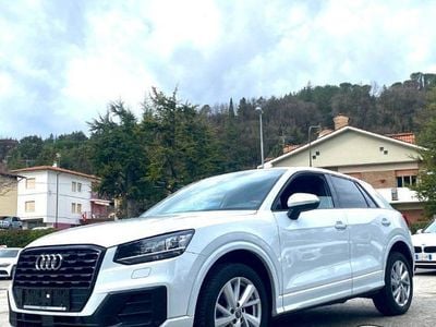 Usata Audi Q2 Black Edition 150 CV (110 kW) 2020 Bianco SUV