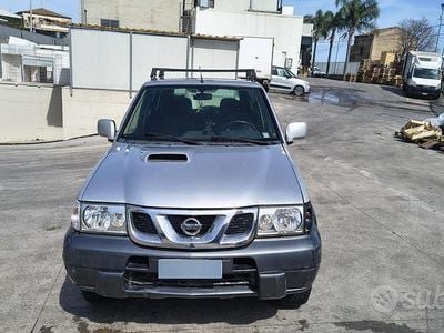 Usata Nissan Terrano 154 CV (113 kW) 2005 Grigio SUV