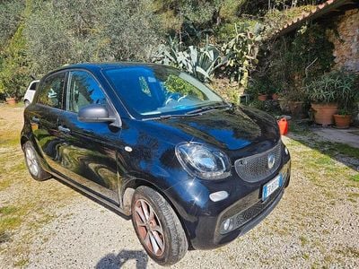 Usata Smart ForFour 70 CV (51 kW) 2018 Nero Utilitaria