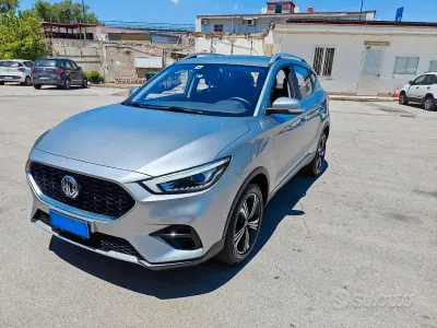 Usata MG ZS Comfort 106 CV (77 kW) 2023 Grigio SUV