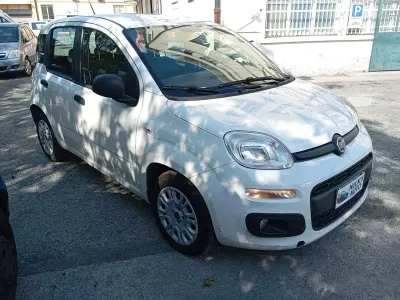 Usata Fiat Panda Lounge 95 CV (69 kW) 2017 Bianco Utilitaria