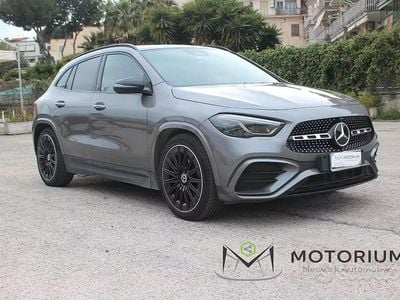Usata Mercedes GLA200 AMG Line Premium 150 CV (110 kW) 2023 Gray SUV