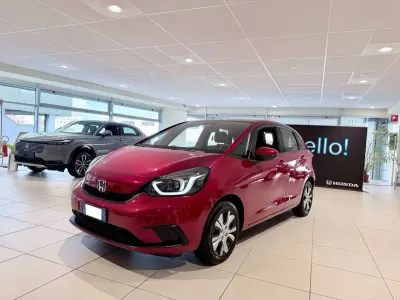 Usata Honda Jazz Elegance 98 CV (72 kW) 2022 Crystal red Utilitaria