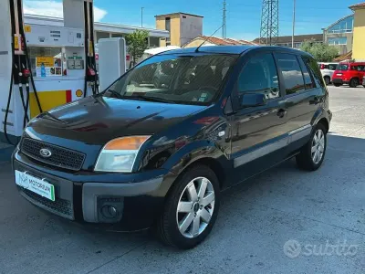 Usata Ford Fusion 68 CV (50 kW) 2007 Nero Utilitaria