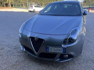Usata Alfa Romeo Giulietta 120 CV (88 kW) 2015 Grigio Berlina