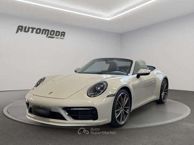 Usata Porsche 992 385 CV (283 kW) 2020 Grigio Cabrio