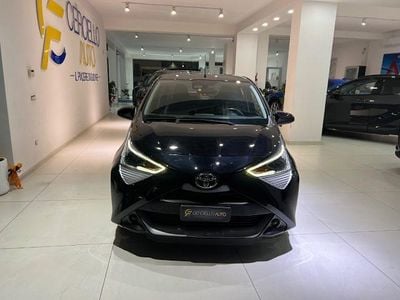 Usata Toyota Aygo Business Edition 72 CV (52 kW) 2022 Nero metallizzato