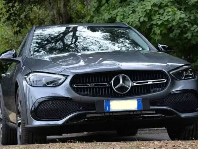 Usata Mercedes C220 Premium Plus 224 CV (164 kW) 2022 Grigio Station wagon
