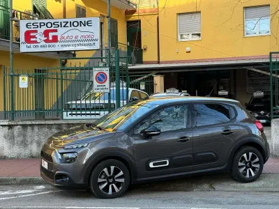 Usata Citroën C3 PureTech 110 CV (80 kW) 2024 Grigio scuro Berlina