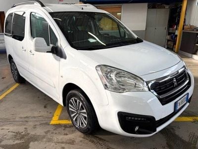 Usata Peugeot Partner Tepee Active 99 CV (72 kW) 2018 Bianco Monovolume