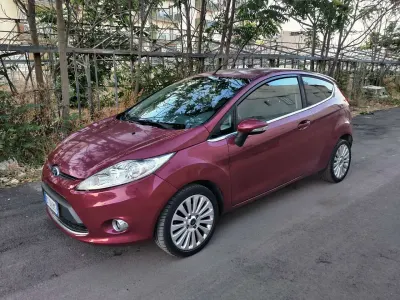 Usata Ford Fiesta Titanium 68 CV (50 kW) 2010 Other Berlina