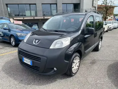 Usata Peugeot Bipper 75 CV (55 kW) 2014 Nero Monovolume