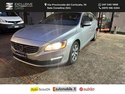 Usata Volvo V60 Momentum 114 CV (83 kW) 2013 Argento Station wagon
