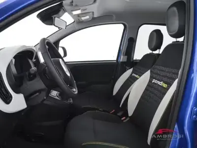 Usata Fiat Panda Cross Cross 70 CV (51 kW) 2025 Blu Utilitaria