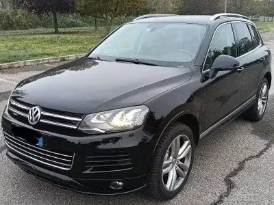 Usata VW Touareg 245 CV (180 kW) 2011 Nero SUV