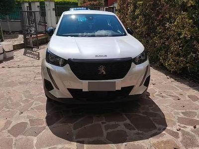 Usata Peugeot 2008 Active 100 CV (73 kW) 2023 Bianco SUV