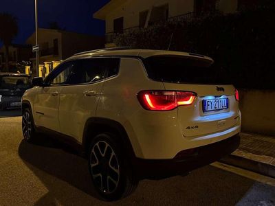 Używany Jeep Compass Limited 140 KM (102 kW) 2019 Biały SUV