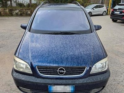 Usata Opel Zafira Elegance 101 CV (74 kW) 2001 Blu Monovolume