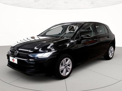 Usata VW Golf VIII Life 116 CV (85 kW) 2025 Grenadill black metallizzato Berlina