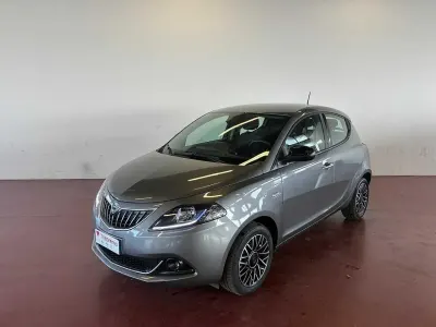 Usata Lancia Ypsilon S 69 CV (50 kW) 2024 Grigio Utilitaria