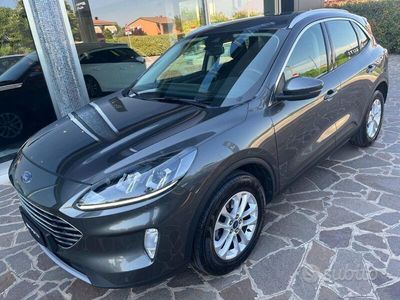 Usata Ford Kuga Titanium 120 CV (88 kW) 2021 Grigio SUV