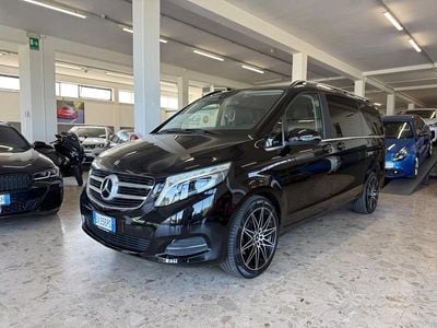 Mercedes V220
