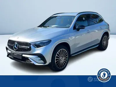 Nuova Mercedes GLC300e AMG 2026 Grigio SUV