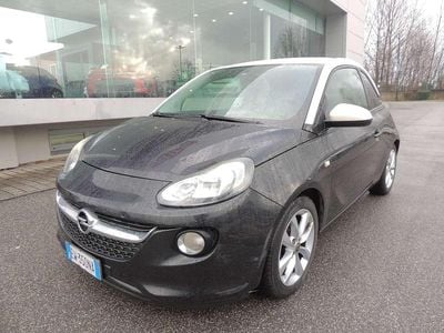 Usata Opel Adam Glam 69 CV (50 kW) 2015 Tetto bianco Utilitaria