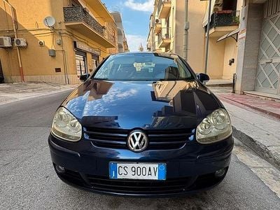 Usata VW Golf IV 140 CV (102 kW) 2005 Blu Berlina