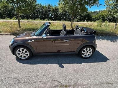 Usata Mini One Cabriolet 98 CV (72 kW) 2010 Marrone Cabrio