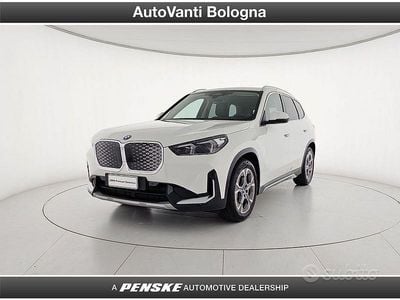 Begagnad BMW iX1 xLine 150 kW (204 HK) 2025 Vit SUV
