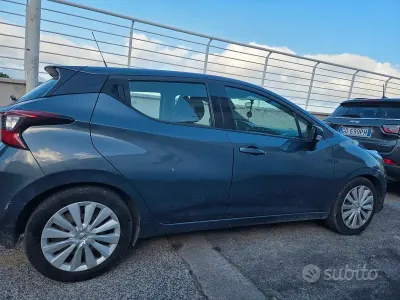 Usata Nissan Micra 80 CV (58 kW) 2021 Grigio Utilitaria