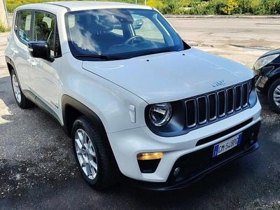 Occasion Jeep Renegade Limited 131 ch (96 kW) 2023 Blanc SUV