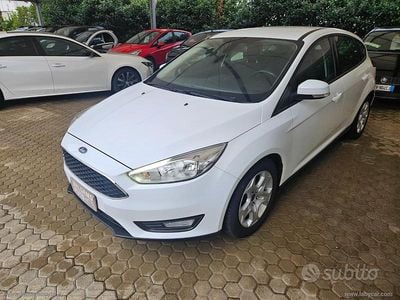 Usata Ford Focus Business Edition 101 CV (74 kW) 2015 Nero Berlina