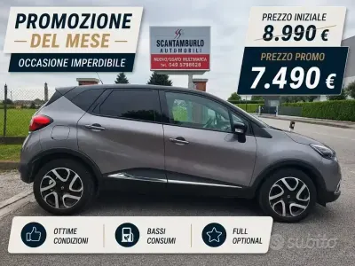 Usata Renault Captur Intens 90 CV (66 kW) 2016 Grigio SUV