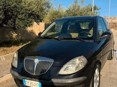 Usata Lancia Ypsilon 2000 Nero Utilitaria