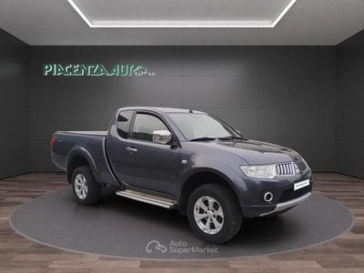 Usata Mitsubishi L200 Intense 178 CV (130 kW) 2010 Gray Pick-up