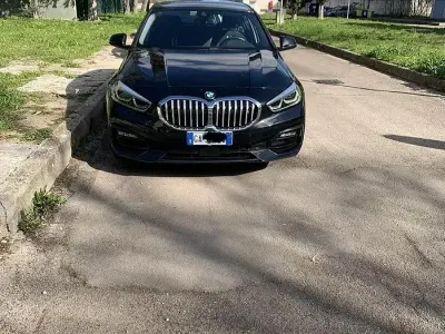 Usata BMW 116 Sport Line 116 CV (85 kW) 2020 Nero Utilitaria