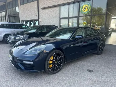 Usata Porsche Panamera Turbo S E-Hybrid 549 CV (403 kW) 2019 Bluazzurro Utilitaria