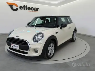 Usata Mini One D 95 CV (69 kW) 2018 Beige Utilitaria