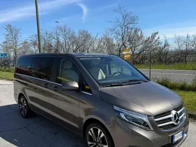Usata Mercedes V220